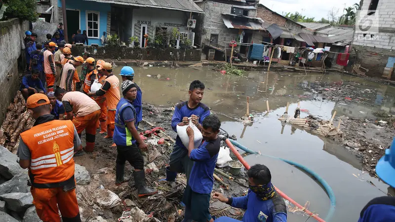 Tanggul Jatipadang Jebol Lagi