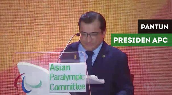 Berita video presiden paralympic committee memberi pantun dan menyanyikan sepenggal lagu Indonesia Raya di acara penutupan Asian Para Games 2018, Sabtu (13/10/2018).