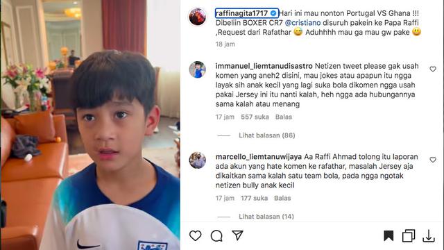 Raffi Ahmad Dipaksa Rafathar Kenakan Boxer Cristiano Ronaldo untuk Nonton Portugal di Piala Dunia 2022. (instagram.com/raffinagita1717)