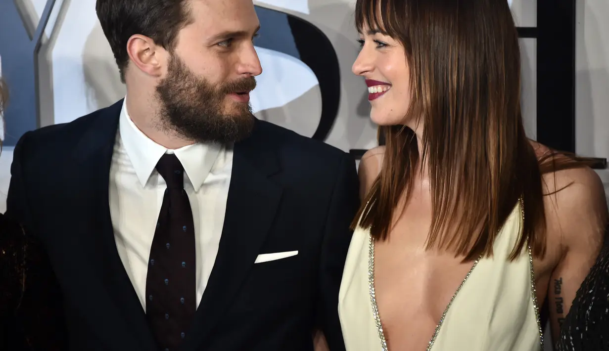 Bukan hanya Dakota Johnson saja yang mengunggah foto seksi. Kim Kardashian, Lindsay Lohan pun melakukan hal yang serupa. (AFP/Bintang.com)