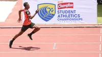Atlet pelajar SMAN 1 Mimika Kaleb D. Kehek, menjuarai nomor lari 100 meter putra dengan catatan waktu tercepat 12,32 detik pada Energen Champion SAC Indonesia 2022 - Papua Qualifiers di Mimika Sports Complex, Minggu (9/10/2022). (Ist)