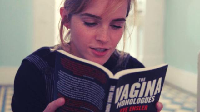Style Emma Watson yang Simpel Namun Memukau
