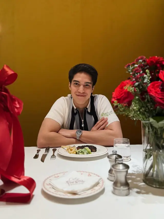 6 Gaya Couple Serasi Syifa Hadju dan El Rumi Rayakan Valentine dengan Dinner Romantis