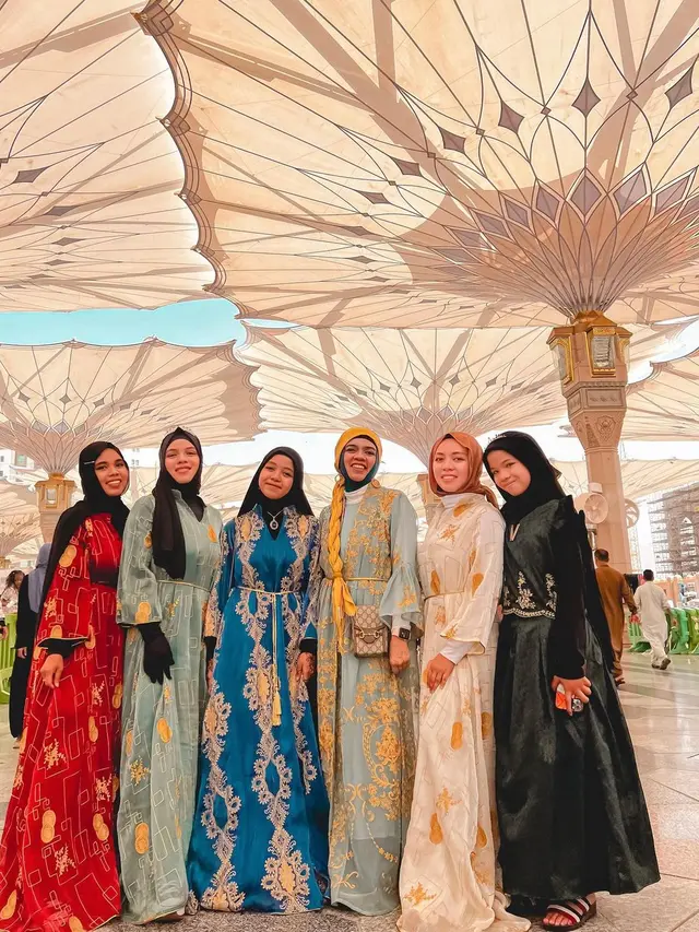 Gaya Busana 6 Perempuan di Keluarga Gen Halilintar