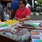 Sejumlah daging kerbau pada acara sosialisasi di Kantor Perum Bulog, Jakarta, Jumat (2/9). Dalam kesempatan ini, Perum Bulog menjual harga ke konsumen seharga Rp 65 ribu per kg dan Rp 60 ribu per kg untuk harga distributor. (Liputan6.com/Angga Yuniar)