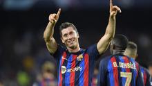 Robert Lewandowski. Striker Polandia berusia 34 tahun milik Barcelona ini total mencetak 3 kali hattrick pada tahun 2022. Satu hattrick terakhir dicetak Robert Lewandowski saat telah berseragam Barcelona ke gawang Viktoria Plzen pada matchday pertama fase grup Liga Champions musim 2022/2023 (7/9/2022), sementara dua hattrick lainnya dicetak saat ia masih berseragam Bayern Munchen di ajang Bundesliga dan Liga Champions pada musim 2021/2022. (AFP/Pau Barrena)