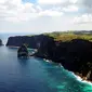 Keindahan pantai di Nusa Penida, Kabupaten Klungkung, Bali. (www.klungkungkab.go.id)