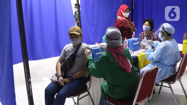 Target Vaksinasi COVID-19 Terus Dikejar