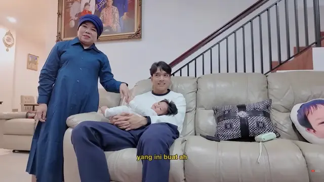 Potret Ruang TV Rumah Haji Faisal dan Mama Fuji