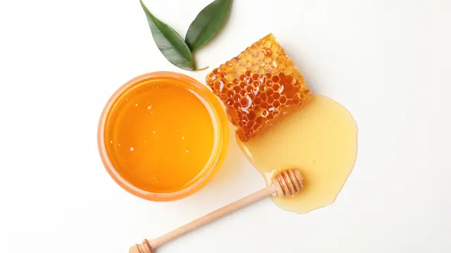 Bingung Cara Menghilangkan Cracked Lips? Ini Dia Tipsnya!