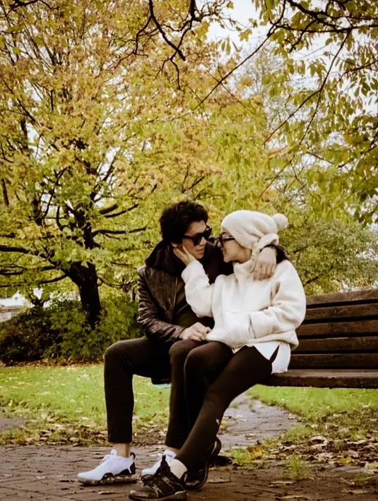 Syahrini dan Reino Barack (Instagram/princessyahrini)