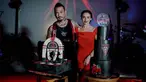 Jerinx dan Nora Alexandra tampil serasi dalam pesta anniversary pernikahan yang ke-3. Dalam pesta tersebut, keduanya terlihat mengusung tema hitam dan merah dengan detail bunga mawar. (Liputan6.com/IG/@ncdpapl)
