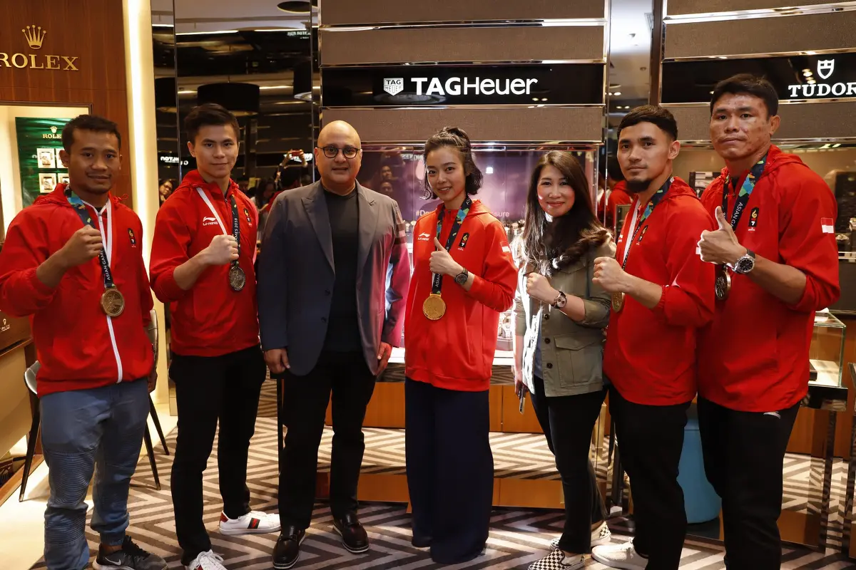 Raih Medali Emas, Lindswel Cs Dapat Jam Tangan Mewah