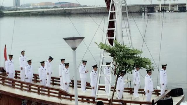 Cara Wali Kota Danny Didik Pejabat, dari Kuburan Hingga di Perahu