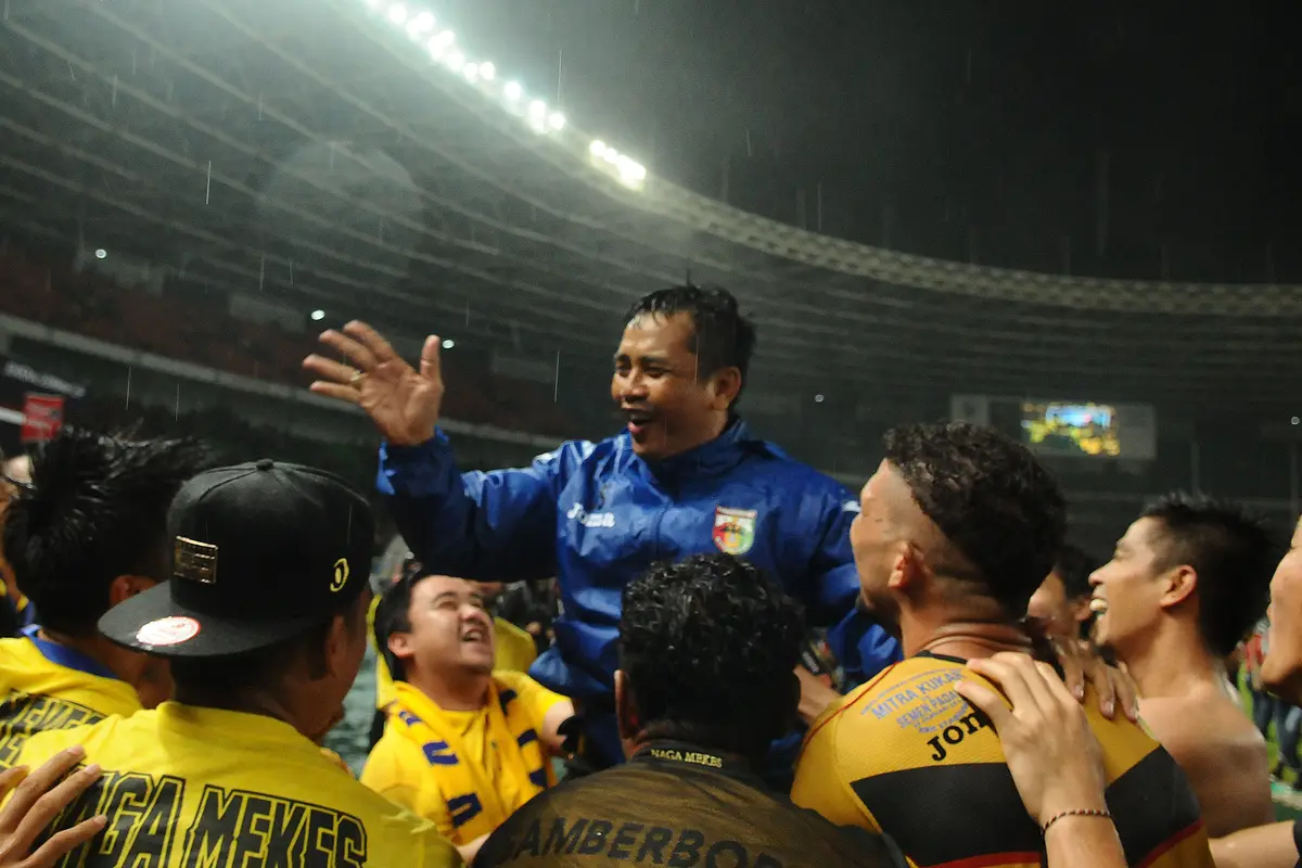 Mitra Kukar Vs Semen Padang