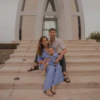 Nikita Willy dan keluarga (Instagram/nikitawilly0fficial94)