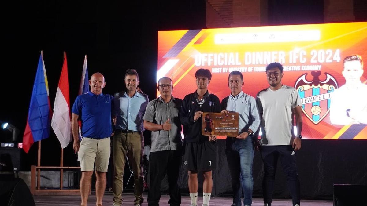 Levante Beri Beasiswa Pemain Muda Berbakat Indonesia untuk Berlatih di Spanyol