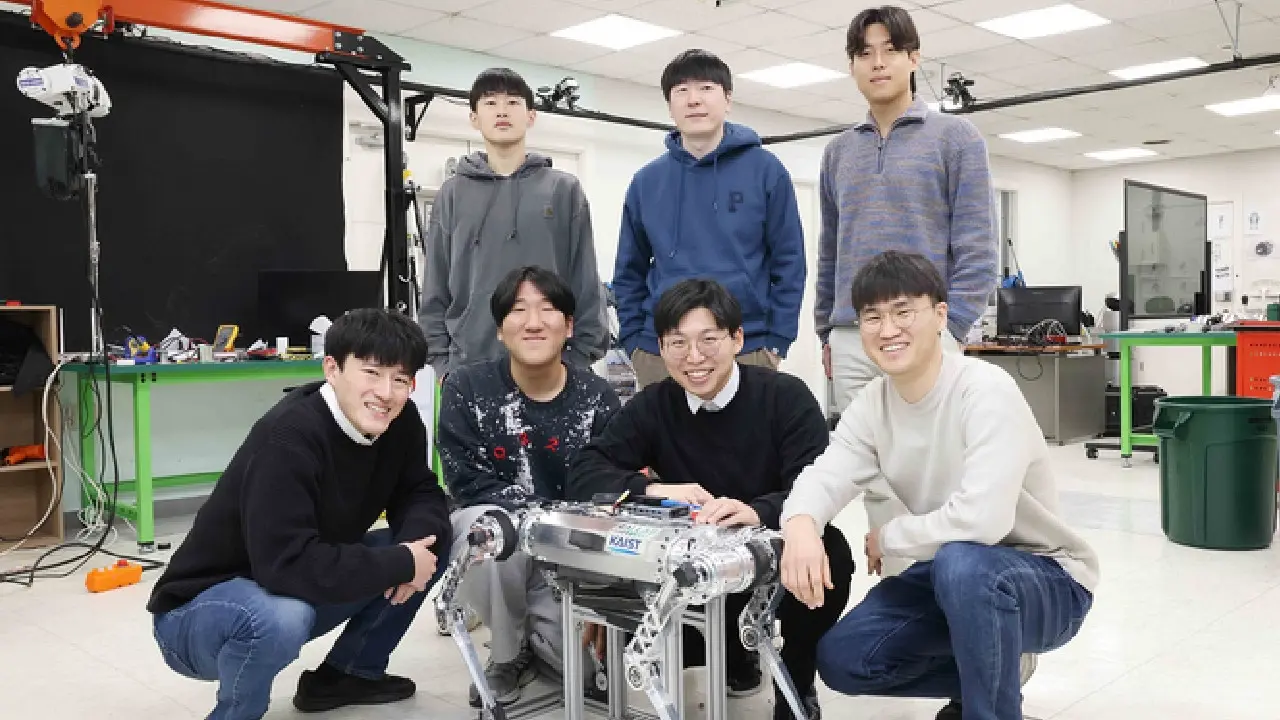KAIST Robotics & Artificial Intelligence Lab Team dengan Profesor Hwangbo di tengah baris belakang. Kredit: KAIST Robotics & Artificial Intelligence Lab