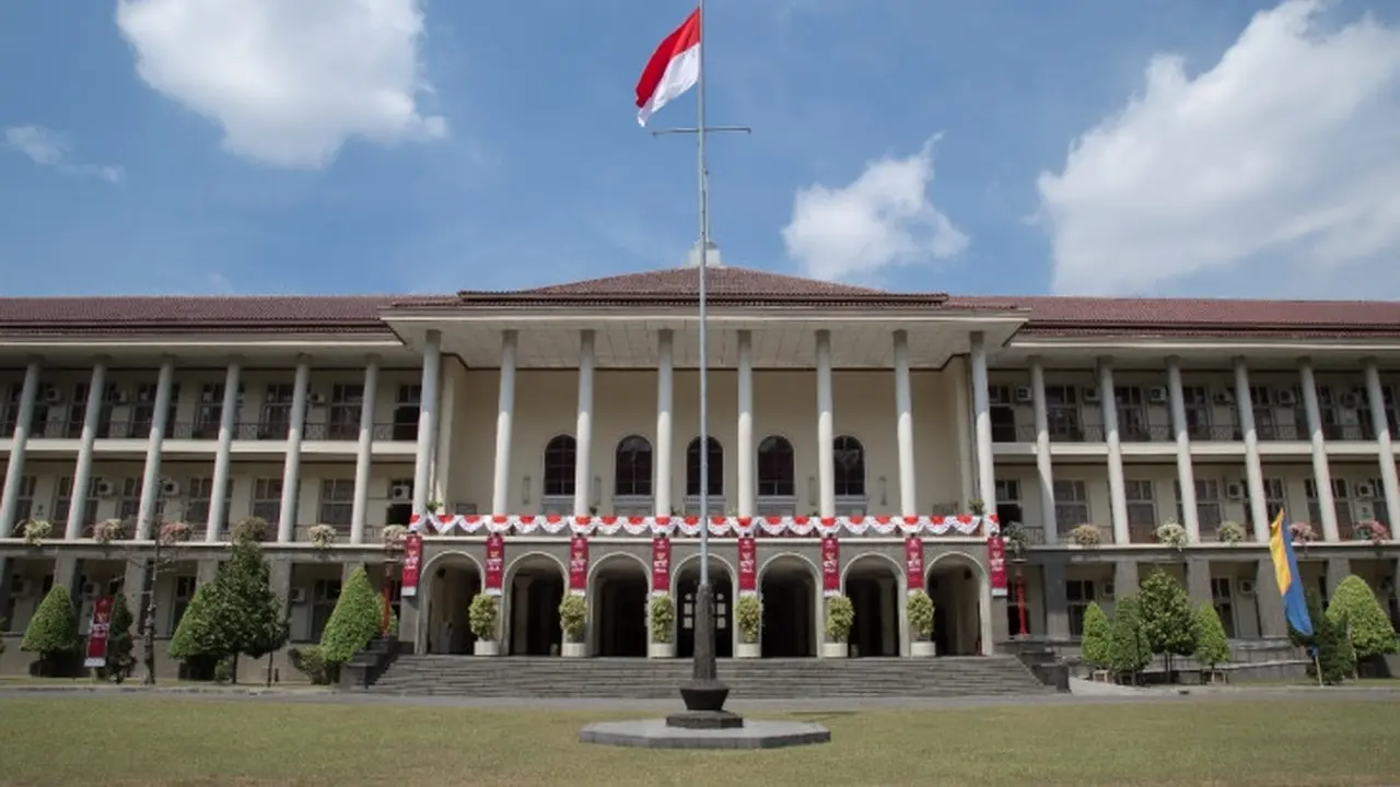 Angkat Skripsi tentang Disabilitas, Mahasiswa Tunanetra di Yogyakarta Boyong Predikat Cumlaude