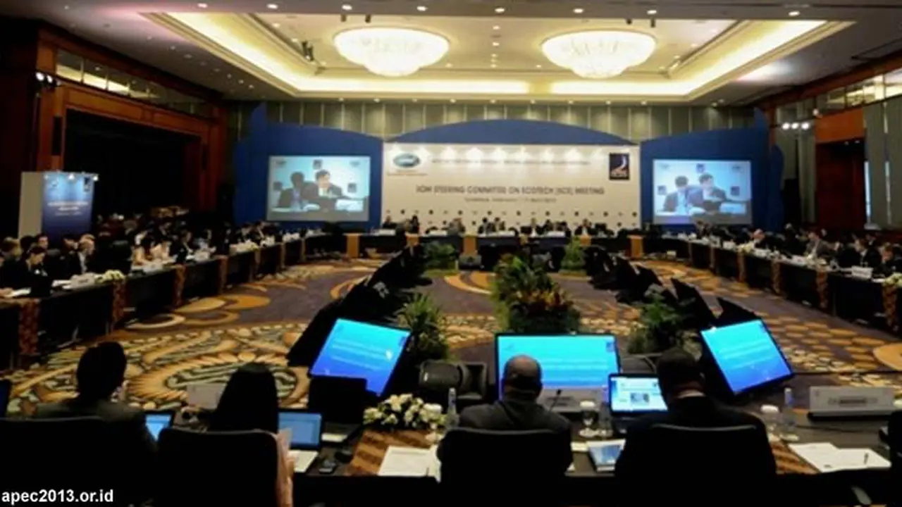 apec-130621b.jpg