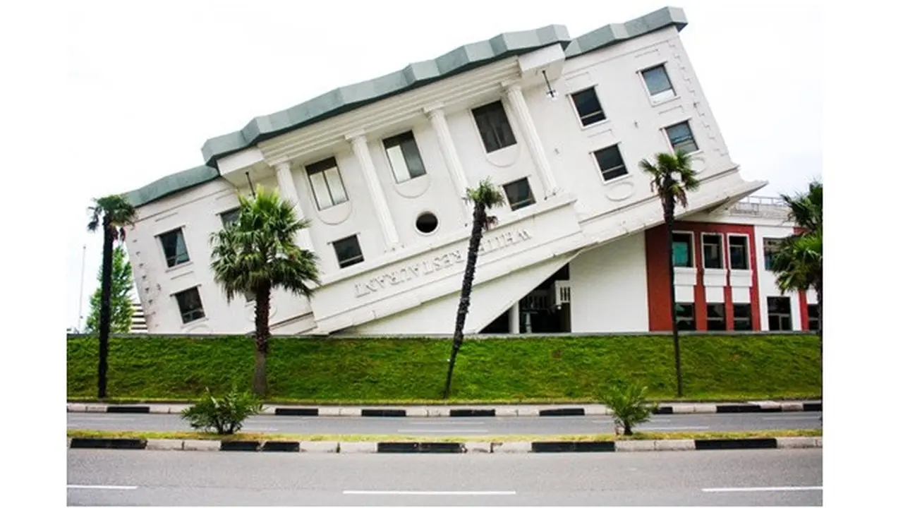 6 Desain Bangunan Terunik di Dunia, Ada yang Bentuk Buku
