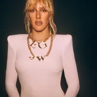 Ellie Goulding menikah (Instagram @elliegoulding)