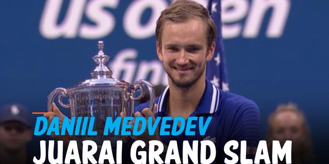 VIDEO: Tumbangkan Djokovic, Daniil Medvedev Juarai Grand Slam US Open 2021