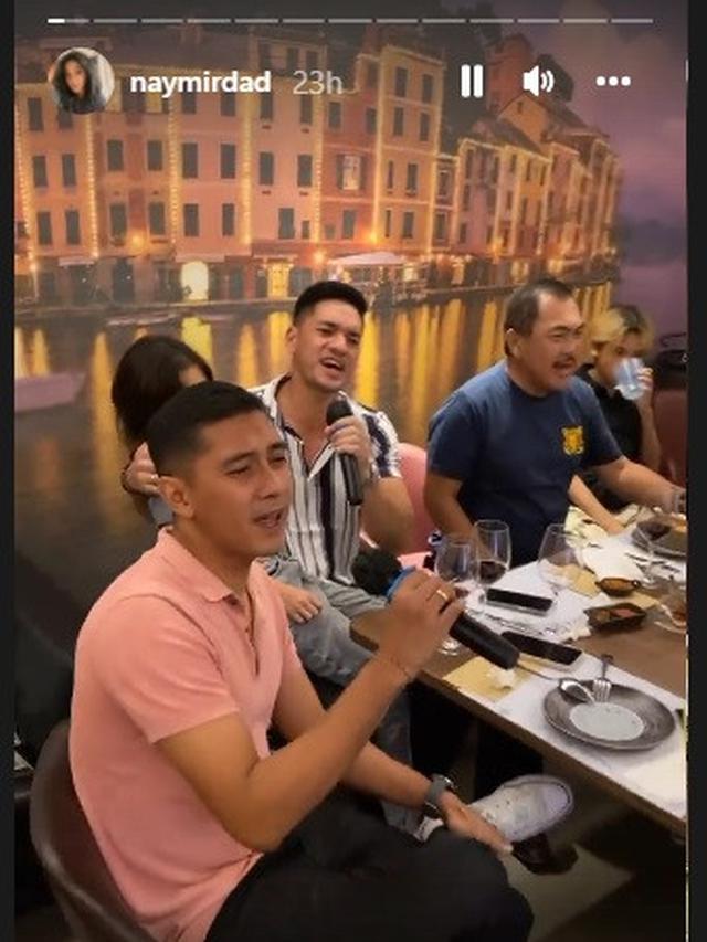 Keluarga Mirdad berkumpul di awal tahun baru 2022 (Foto: Instagram/@naymirdad)