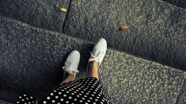 6 Fashion Items Untuk Tampil Nyaman dan Chic Saat Liburan ke India