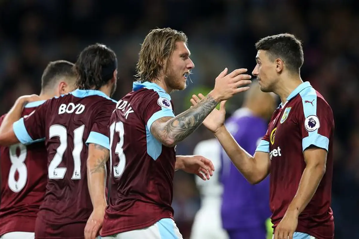 Burnley Kalahkan Watford
