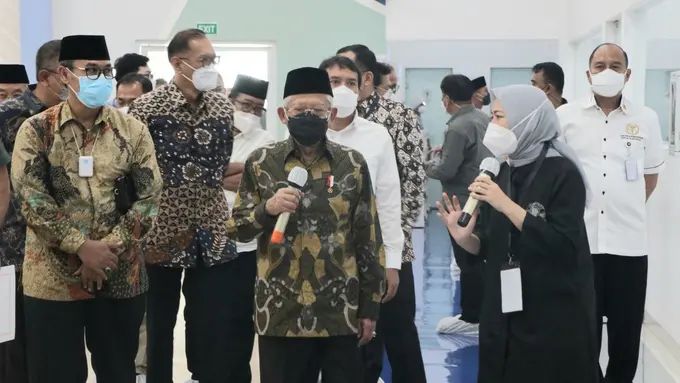 Wapres Ma'ruf Amin Tinjau Implementasi Industri Halal di Pabrik Paragon