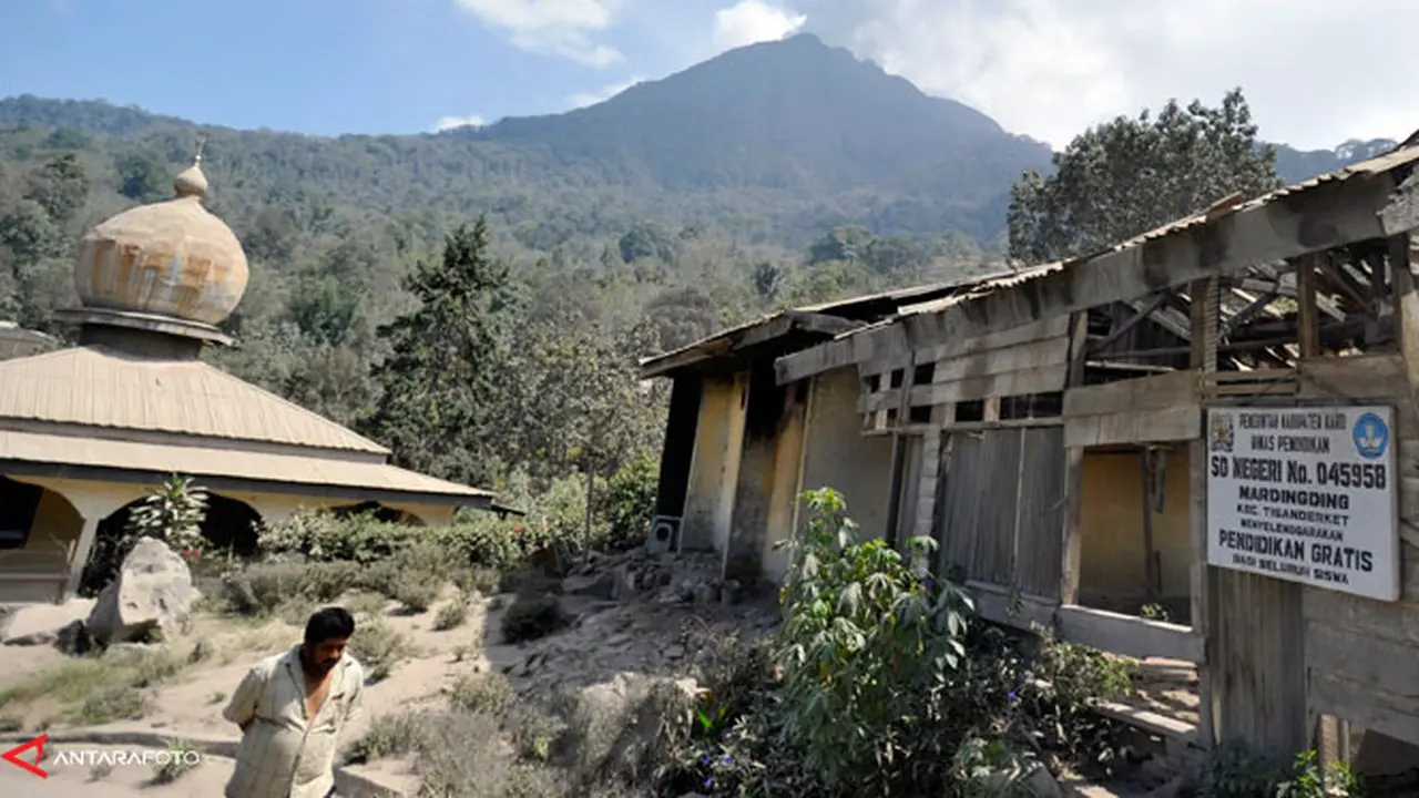 status-sinabung-140204c.jpg