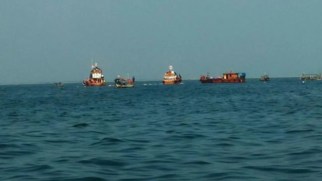 Kebakaran Kapal di Muara Baru