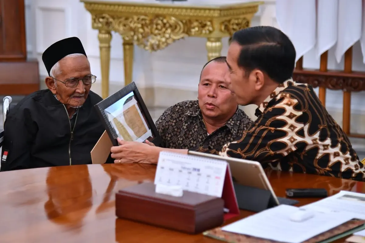 Jokowi menemui Nyak Sandang di Istana Negara (Dok. Biro Pers Istana)