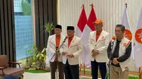 Presiden PKS Ahmad Syaikhu menggelar konferensi pers menyikapi situasi politik terkini setelah Partai Demokrat resmi mencabut dukungan terhadap Anies Baswedan dan keluar dari Koalisi Perubahan untuk Persatuan (KPP). Keputusan Demokrat diambil setelah Anies memilih Cak Imin sebagai cawapresnya. (Merdeka.com/Nur Habibie)