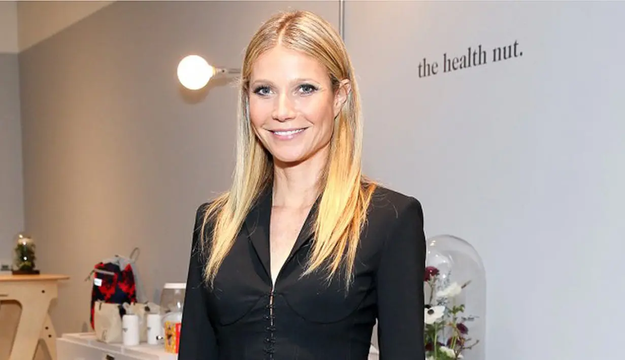 Sejak tahun 2008 Gwyneth Paltrow mengubah gaya hidupnya. Terlebih ketika sang ayah didiagnosis mengidap kanker kerongkongan, pola hidup sehat diterapkan oleh Gwyneth. (doc.PEOPLE.com)