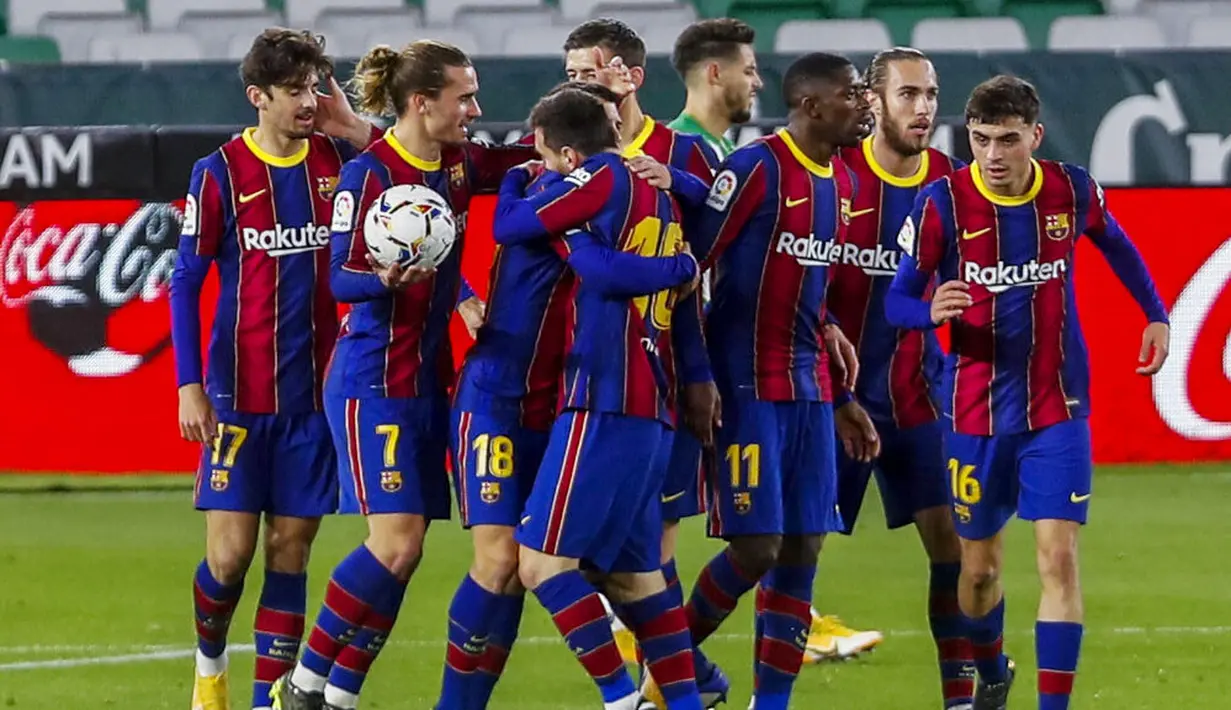 Barcelona kini berjarak tujuh poin dari Atletico Madrid yang berada di puncak klasemen dan baru memainkan pertandingan jornada 22 La Liga pada Selasa (9/2/2021). (AP Photo/Miguel Morenatti)