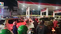 Antrean BBM di SPBU Jember imbas kemacetan di Pelabuhan Ketapang Banyuwangi