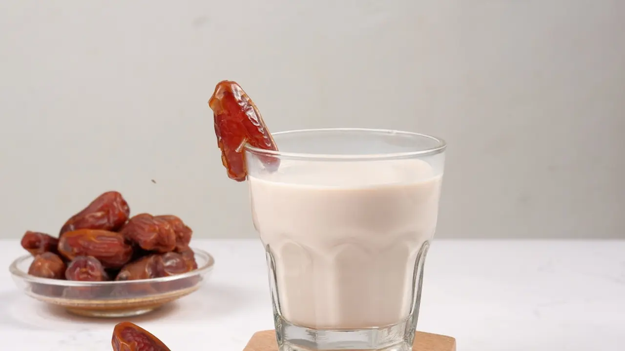 Es Kelapa Susu Kurma Hingga Lumpia Mie, Ide Usaha Menu Takjil Ramadan 2023