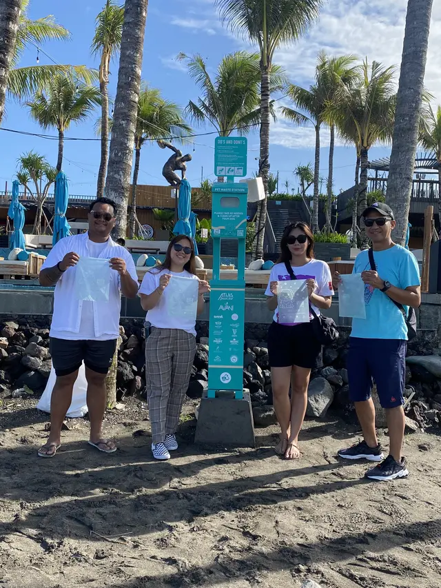 HWG Group Gelar Acara Bersih Pantai Bersama. (ist)