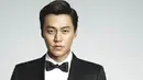 Lee Seo Jin terkenal sebagai idol Korea Selatan yang punya wajah yang tampan. Ia juga dikenal sebagai selebriti yang pintar, Lee Seo Jin merupakan lulusan dari Universitas New York. (Foto: soompi.com)