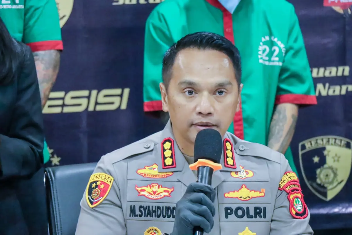 Kapolres Metro Jakarta Barat Kombes Pol M Syahduddi membenarkan telah menangkap seorang begal di warteg yang tengah viral di media sosial.