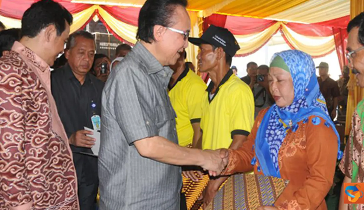 Citizen6, Karawang: Pengembangan pabrik pakan ikan merupakan salah satu strategi revitalisas perikanan budidaya sehingga dapat menunjang program industrialisasi perikanan berbasis budidaya. (Pengirim: Badarudin Bakri)