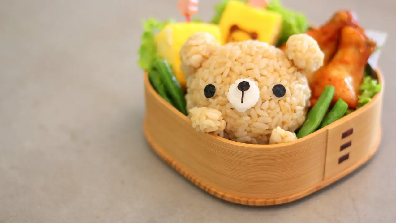 Pilih Menu Makanan Ini Untuk Makan Siang Supaya Tidak Mengantuk