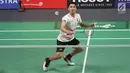 Tunggal putra Indonesia, Jonatan Christie saat melawan pemain Chinese Taipei, Chou Tienchen di final bulutangkis perseorangan Asian Games 2018 di Istora GBK, Jakarta, Selasa (28/8). Jonatan Christie unggul 2-1. (Liputan6.com/Helmi Fithriansyah)