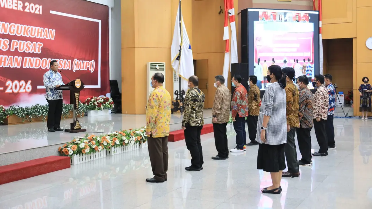 Ketua Umum MIPI Bahtiar Lantik dan Kukuhkan Dewan Pengurus Pusat Periode 2021-2026