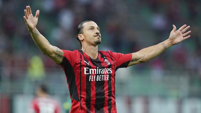 Zlatan Ibrahimovic bakal memimpin serangan AC Milan ke markas Napoli pada lanjutan Liga Italia. (Spada/LaPresse via AP)