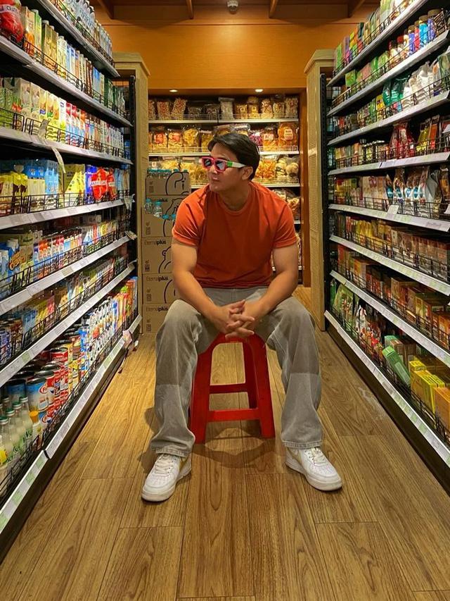 6 Potret Terbaru Billy Syahputra yang Disebut Makin Macho, Banjir Pujian