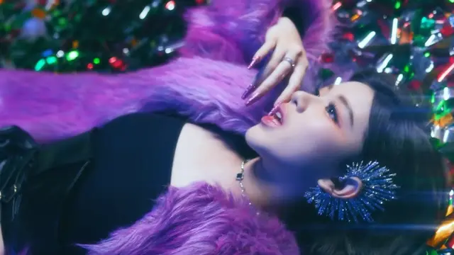 Jadi Sasaran Body Shaming, Ini 8 Pesona Tiara Andini di MV Flip It Up