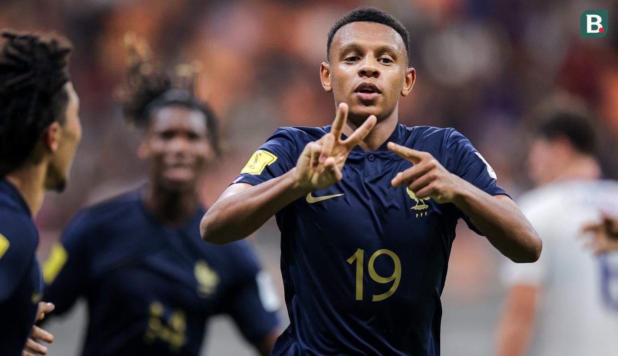 Joan Tincres total mencetak 3 gol bagi Timnas Prancis U-17 dari tiga laga di Grup E. Satu gol dicetaknya saat menang 3-0 atas Burkina Faso pada matchday pertama dan dua gol dicetak saat menang 3-0 atas Amerika Serikat pada matchday ketiga. (Bola.com/Bagaskara Lazuardi)